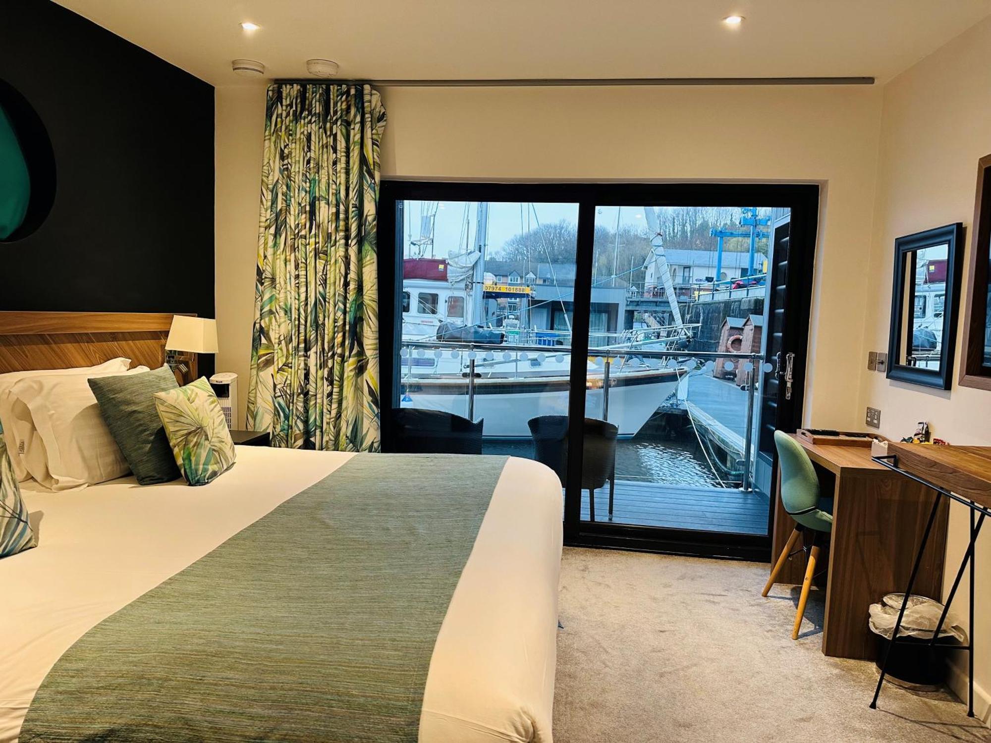 Rooms At Penarth Marina Кардіфф Екстер'єр фото